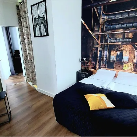 Hyper Centre De Grenoble, Esprit Industriel - Fibre Apartman